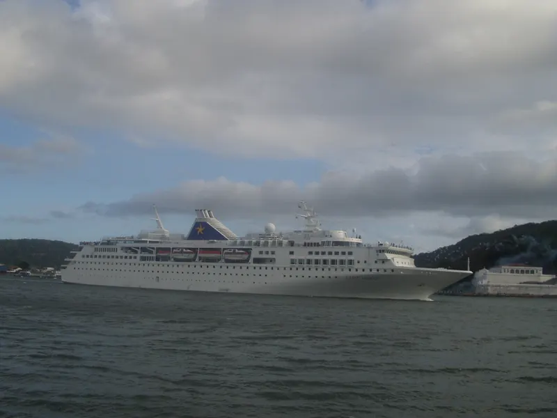 Navio de cruzeiro